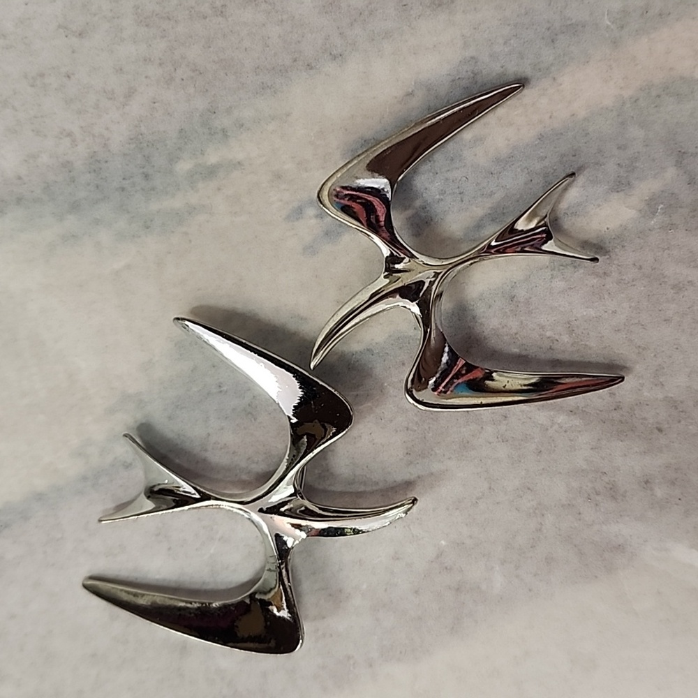 Sarah Coventry Soaring Bird